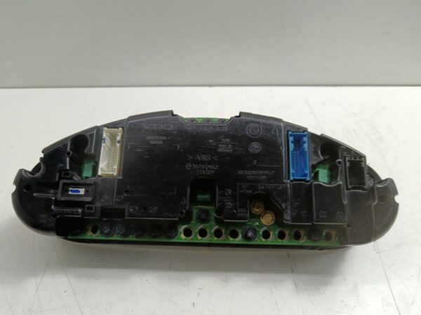 TABLERO DE INSTRUMENTOS BMW SERIE 3 COMPACTO (E36) 1.9 16V CAT NAFTA 95 Motor 1,9 Ltr.  140 CV  [1994 - 2001] 3 Puertas - Imagen 4