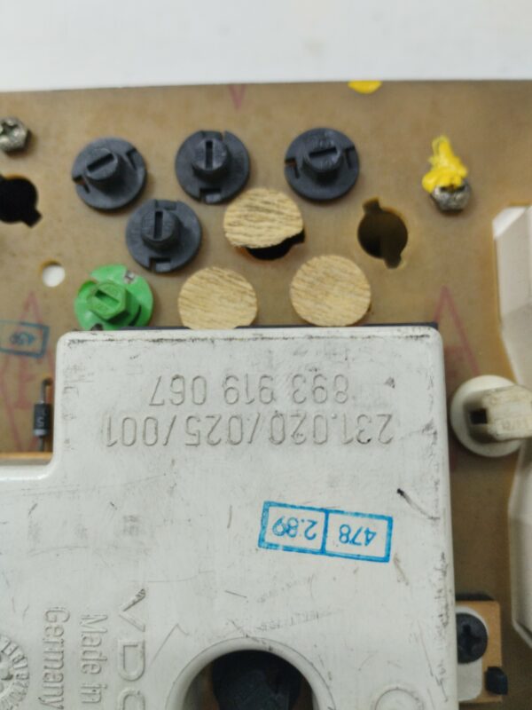 TABLERO DE INSTRUMENTOS AUDI 80 AVANT 1,6 NAFTA Motor 1,6 Ltr.  101 CV  [1991 - 0] 3 Puertas - Imagen 2