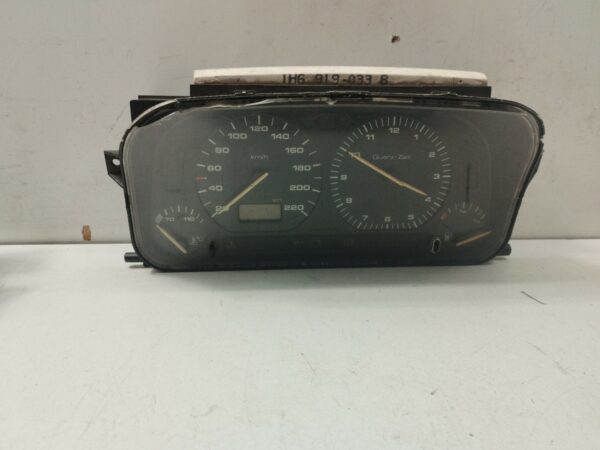 TABLERO DE INSTRUMENTOS VOLKSWAGEN GOLF III BERLINA (1H1) 1,4 NAFTA 95 Motor 1,4 Ltr.  60 CV  [1991 - 1998] 3 Puertas