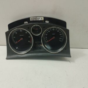 TABLERO DE INSTRUMENTOS OPEL ASTRA H CARAVAN Enjoy DIESEL Motor 1,7 Ltr.  101 CV  [2004 - 2007] 5 Puertas