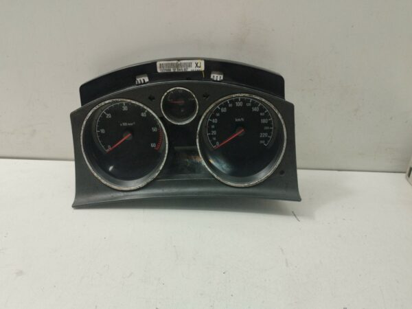 TABLERO DE INSTRUMENTOS OPEL ASTRA H CARAVAN Enjoy DIESEL Motor 1,7 Ltr.  101 CV  [2004 - 2007] 5 Puertas