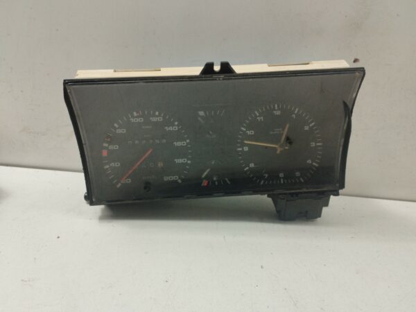 TABLERO DE INSTRUMENTOS VOLKSWAGEN GOLF II (191/193) 1.6 Turbodiesel (RA. SB) DIESEL Motor 1,6 Ltr.  80 CV  [1983 - 0] 3 Puertas