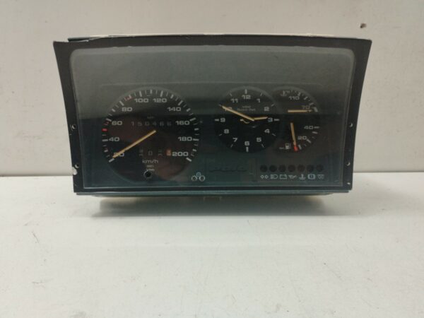 TABLERO DE INSTRUMENTOS VOLKSWAGEN GOLF II (191/193) 1.8 16V (KR) NAFTA Motor 1,8 Ltr.  139 CV  [1983 - 0] 3 Puertas