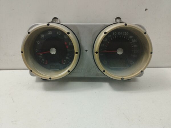 TABLERO DE INSTRUMENTOS VOLKSWAGEN POLO BERLINA (6N2) 1.9 SDI DIESEL Motor 1,9 Ltr.  64 CV  [1999 - 2002] 3 Puertas
