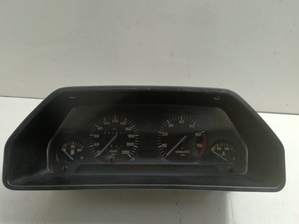 TABLERO DE INSTRUMENTOS AUDI 100 BERLINA (443) Básico NAFTA Motor 2,2 Ltr.  137 CV  [1988 - 0] 0 Puertas