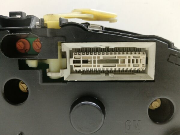TABLERO DE INSTRUMENTOS CHEVROLET ASTRA G BERLINA Comfort DIESEL Motor 2,0 Ltr.  101 CV  [1998 - 2004] 4 Puertas - Imagen 2