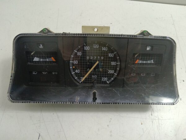 TABLERO DE INSTRUMENTOS CHEVROLET ASCONA C Berlina NAFTA Motor 1,6 Ltr.  75 CV  [1981 - 0] 4 Puertas