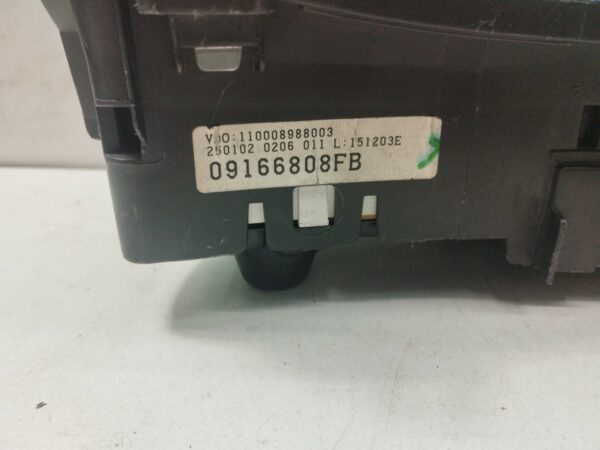TABLERO DE INSTRUMENTOS CHEVROLET CORSA 2 Blue Line DIESEL Motor 1,7 Ltr.  101 CV  [2003 - 2007] 3 Puertas - Imagen 2