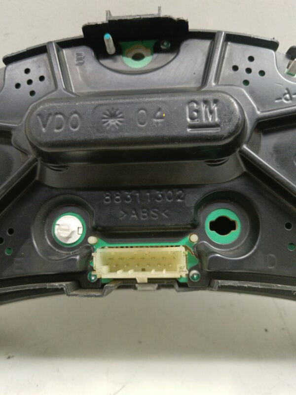 TABLERO DE INSTRUMENTOS CHEVROLET CORSA 2 1.2 16V CAT (Z 12 XEP / LB4) NAFTA 95 Motor 1,2 Ltr.  80 CV  [2003 - 2007] 3 Puertas - Imagen 2