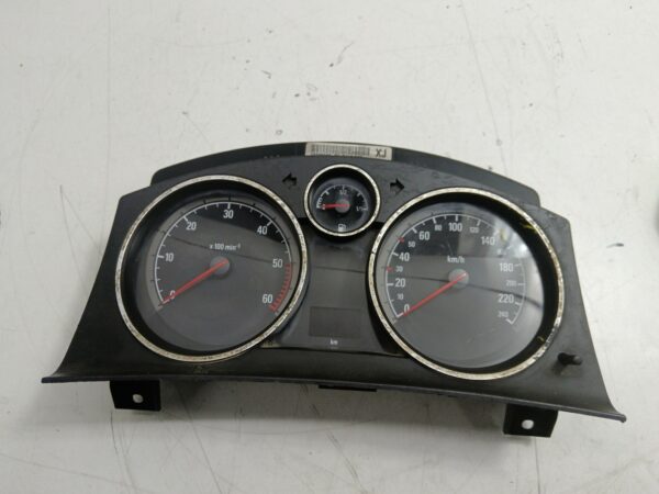 TABLERO DE INSTRUMENTOS CHEVROLET ASTRA H BERLINA 1.7 16V CDTI DIESEL Motor 1,7 Ltr.  101 CV  [2004 - 2007] 3 Puertas