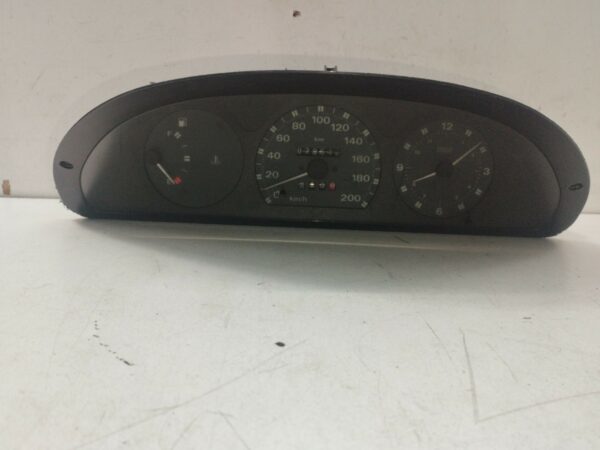 TABLERO DE INSTRUMENTOS FIAT PUNTO BERLINA (176) 1.7 Turbodiesel DIESEL Motor 1,7 Ltr.  69 CV  [1996 - 1999] 3 Puertas