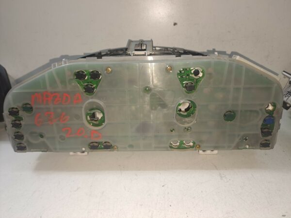 TABLERO DE INSTRUMENTOS MAZDA 626 BERLINA (GE) 2.0 Comprex Diesel DIESEL Motor 2,0 Ltr.  75 CV  [1991 - 1997] 3 Puertas - Imagen 2