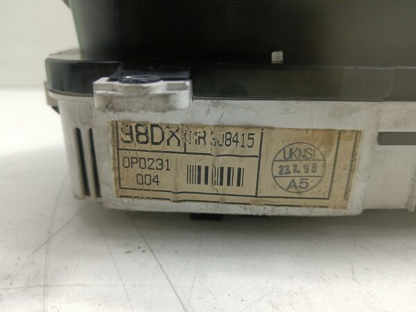 TABLERO DE INSTRUMENTOS MITSUBISHI CARISMA BERINA 5 (DA0) 1.8 16V CAT NAFTA 95 Motor 1,8 Ltr.  125 CV  [1997 - 1999] 3 Puertas - Imagen 3