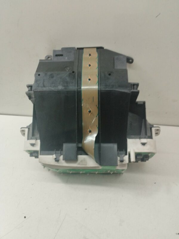 TABLERO DE INSTRUMENTOS TOYOTA YARIS (NCP1/NLP1/SCP1) 1.0 Start NAFTA Motor 1,0 Ltr.  68 CV  [1999 - 2005] 3 Puertas - Imagen 3