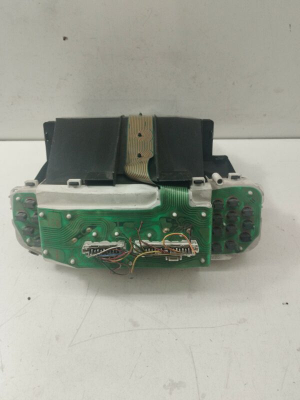 TABLERO DE INSTRUMENTOS TOYOTA YARIS (NCP1/NLP1/SCP1) 1.0 Start NAFTA Motor 1,0 Ltr.  68 CV  [1999 - 2005] 3 Puertas - Imagen 3