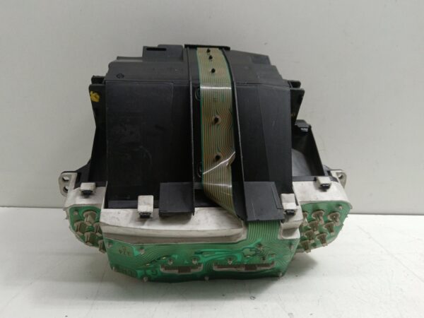 TABLERO DE INSTRUMENTOS TOYOTA YARIS (NCP1/NLP1/SCP1) 1.0 Start NAFTA Motor 1,0 Ltr.  68 CV  [1999 - 2005] 3 Puertas - Imagen 2