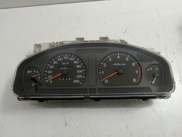 TABLERO DE INSTRUMENTOS MITSUBISHI GALANT BERLINA (EA0) 2.0 CAT NAFTA Motor 2,0 Ltr.  136 CV  [1996 - 2004] 3 Puertas