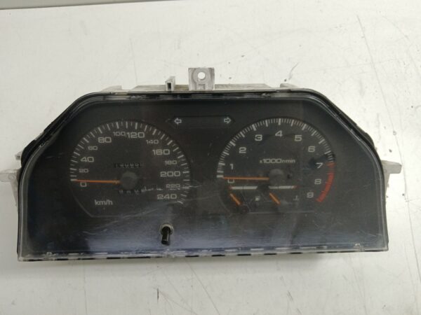 TABLERO DE INSTRUMENTOS MITSUBISHI LANCER BERLINA (C60A/C70A) *  0 0 [1988 - 0] 3 Puertas