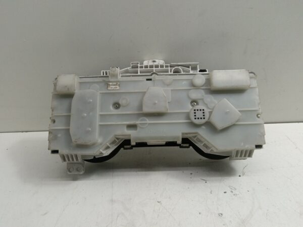 TABLERO DE INSTRUMENTOS TOYOTA HILUX (KUN) 2.5 Turbodiesel DIESEL Motor 2,5 Ltr.  102 CV  [2005 - 2016] 3 Puertas - Imagen 3
