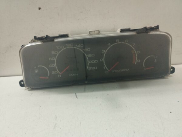 TABLERO DE INSTRUMENTOS SUZUKI SWIFT SF BERLINA (EA) GL NAFTA Motor 1,3 Ltr.  68 CV  [1988 - 1996] 5 Puertas