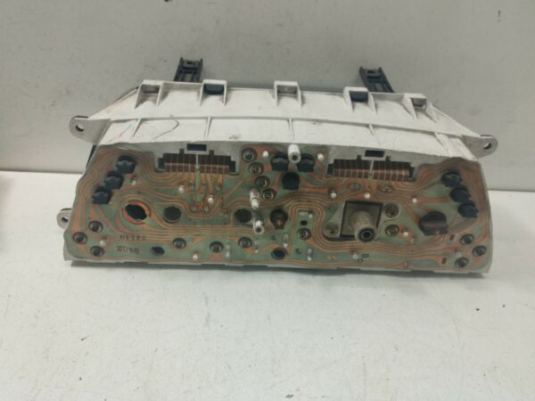 TABLERO DE INSTRUMENTOS SUZUKI SWIFT SF BERLINA (EA) GL NAFTA Motor 1,3 Ltr.  68 CV  [1988 - 1996] 5 Puertas - Imagen 3