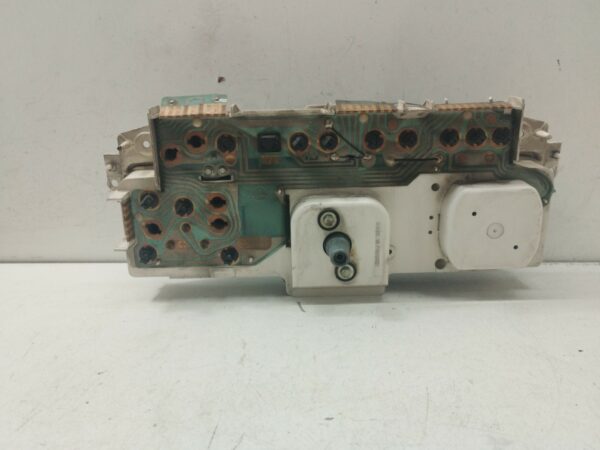 TABLERO DE INSTRUMENTOS PEUGEOT 205 BERLINA 1.8 Diesel DIESEL Motor 1,8 Ltr.  60 CV  [1983 - 1998] 3 Puertas - Imagen 2