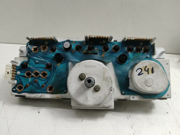 TABLERO DE INSTRUMENTOS PEUGEOT 205 BERLINA 1,4 NAFTA Motor 1,4 Ltr.  75 CV  [1983 - 1998] 3 Puertas - Imagen 2