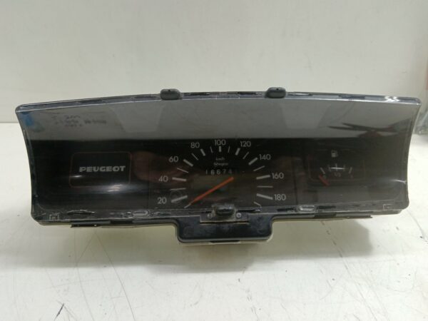 TABLERO DE INSTRUMENTOS PEUGEOT 205 BERLINA 1.8 D Generation DIESEL Motor 1,8 Ltr.  58 CV  [1983 - 1998] 3 Puertas