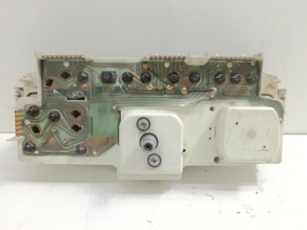 TABLERO DE INSTRUMENTOS PEUGEOT 205 BERLINA 1.8 D Generation DIESEL Motor 1,8 Ltr.  58 CV  [1983 - 1998] 3 Puertas - Imagen 3
