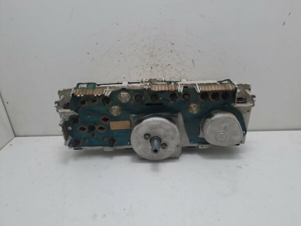 TABLERO DE INSTRUMENTOS PEUGEOT 205 BERLINA 1.8 D Generation DIESEL Motor 1,8 Ltr.  58 CV  [1983 - 1998] 5 Puertas - Imagen 2