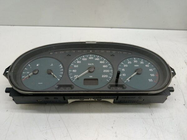 TABLERO DE INSTRUMENTOS RENAULT MEGANE I BERLINA HATCHBACK (BA0) 1.9 dTi Alize DIESEL Motor 1,9 Ltr.  98 CV  [1995 - 1999] 5 Puertas
