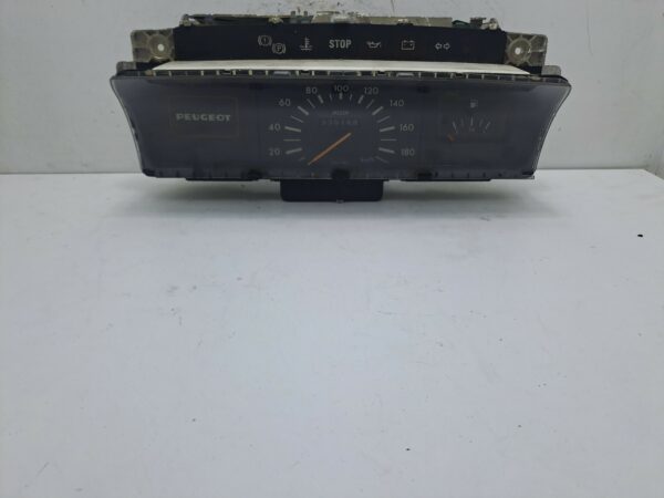 TABLERO DE INSTRUMENTOS PEUGEOT 205 BERLINA 1.8 D Generation DIESEL Motor 1,8 Ltr.  58 CV  [1983 - 1998] 5 Puertas