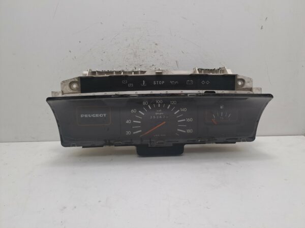 TABLERO DE INSTRUMENTOS PEUGEOT 205 BERLINA 1.8 D Generation DIESEL Motor 1,8 Ltr.  58 CV  [1983 - 1998] 5 Puertas