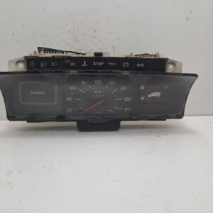 TABLERO DE INSTRUMENTOS PEUGEOT 205 BERLINA 1.8 Diesel CAT DIESEL Motor 1,8 Ltr.  58 CV  [1983 - 1998] 3 Puertas