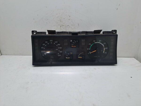 TABLERO DE INSTRUMENTOS RENAULT 21 BERLINA (B/L48) 2.1 Diesel DIESEL Motor 2,1 Ltr.  65 CV  [1985 - 0] 3 Puertas