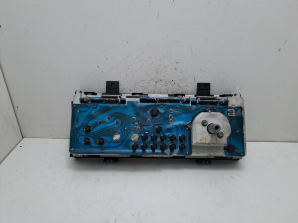 TABLERO DE INSTRUMENTOS RENAULT CLIO I FASE I+II (B/C57) 1.8 CAT NAFTA Motor 1,8 Ltr.  135 CV  [1991 - 1998] 3 Puertas - Imagen 2