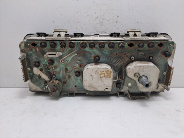 TABLERO DE INSTRUMENTOS RENAULT TRAFIC 2.4 Diesel  Motor 2,4 Ltr.  67 CV  [1981 - 0] 3 Puertas - Imagen 2