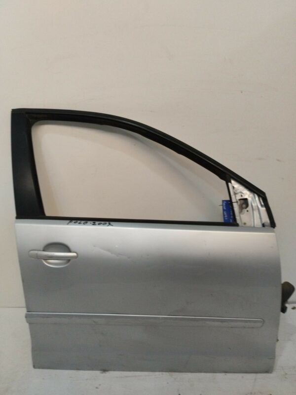 PUERTA DELANTERA DERECHA VOLKSWAGEN POLO (9N1) Match NAFTA Motor 1,4 Ltr.  75 CV  [2001 - 2005] 5 Puertas