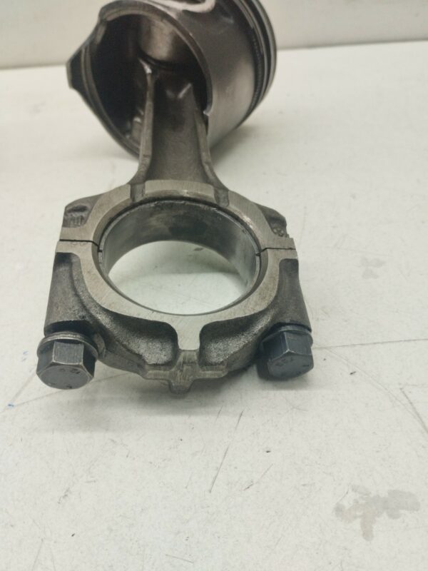 PISTON Y BIELA FIAT PUNTO BERLINA (176) 1.7 Turbodiesel DIESEL Motor 1,7 Ltr.  69 CV  [1996 - 1999] 3 Puertas - Imagen 3