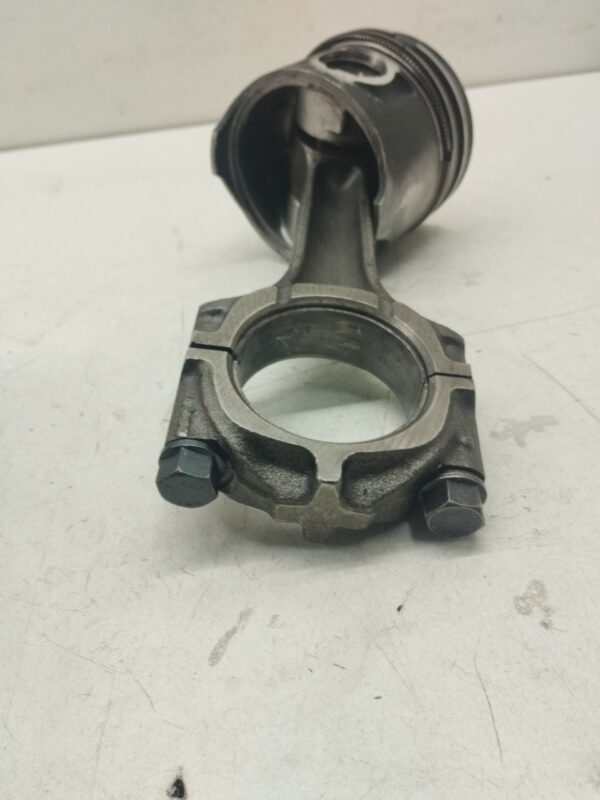 PISTON Y BIELA FIAT PUNTO BERLINA (176) 1.7 Turbodiesel DIESEL Motor 1,7 Ltr.  69 CV  [1996 - 1999] 3 Puertas - Imagen 3