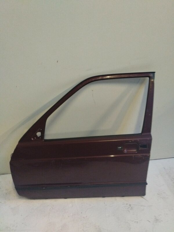 PUERTA DELANTERA IZQUIERDA MERCEDES CLASE C (W201) BERLINA 2.5 Diesel DIESEL Motor 2,5 Ltr.  94 CV  [1982 - 1993] 3 Puertas