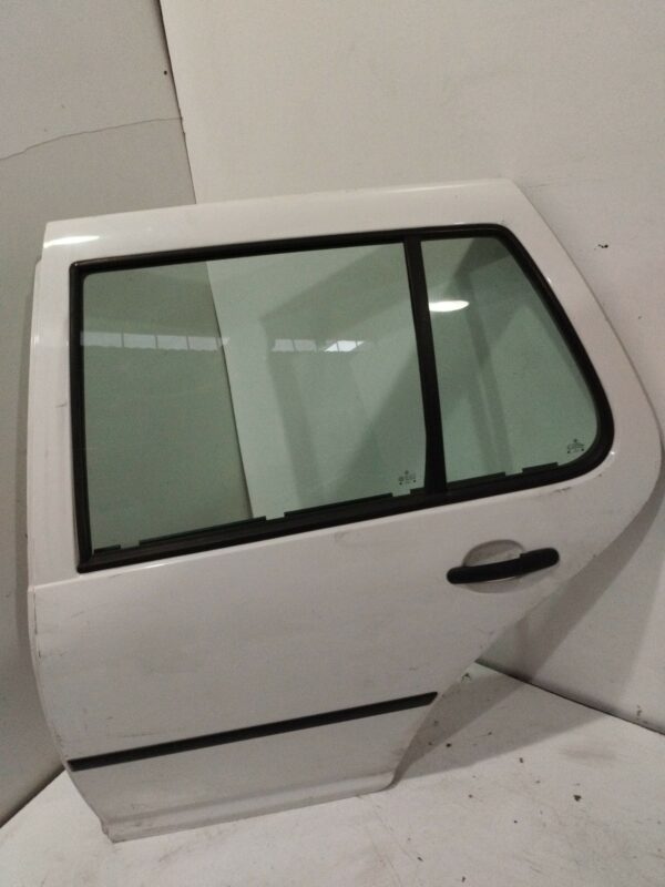 PUERTA TRASERA IZQUIERDA VOLKSWAGEN GOLF IV BERLINA (1J1) Conceptline NAFTA Motor 1,6 Ltr.  101 CV  [1997 - 2003] 5 Puertas
