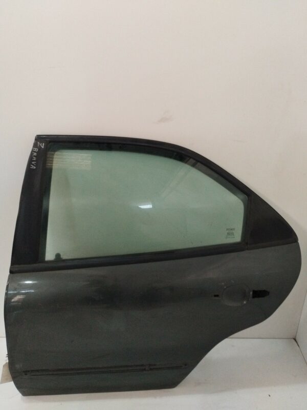 PUERTA TRASERA IZQUIERDA FIAT BRAVA (182) TD 100 EL DIESEL Motor 1,9 Ltr.  101 CV  [1995 - 2002] 5 Puertas