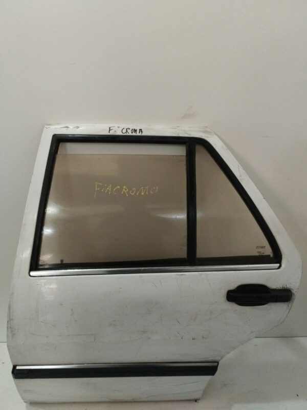 PUERTA TRASERA IZQUIERDA FIAT CROMA (182) CHT NAFTA Motor 2,0 Ltr.  90 CV  [1986 - 1996] 5 Puertas
