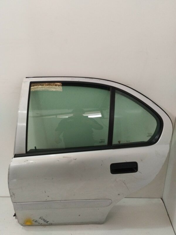 PUERTA TRASERA IZQUIERDA MG ROVER SERIE 400 (RT) 1.6 CAT NAFTA 95 Motor 1,6 Ltr.  112 CV  [1995 - 1999] 3 Puertas