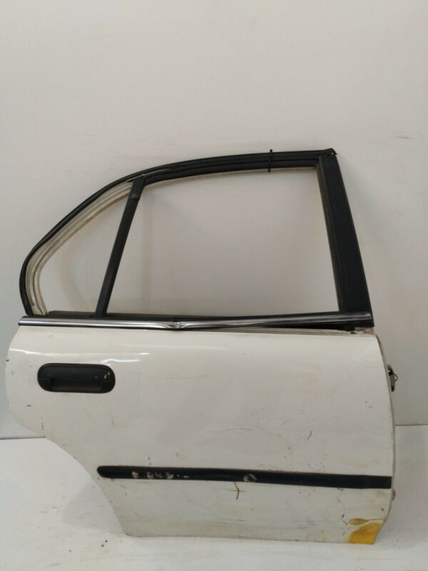 PUERTA TRASERA DERECHA MG ROVER SERIE 600 (RH) 1.8 CAT NAFTA Motor 1,8 Ltr.  116 CV  [1993 - 2000] 3 Puertas