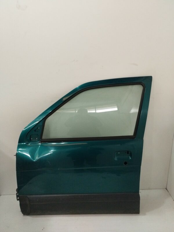 PUERTA DELANTERA IZQUIERDA DAIHATSU TERIOS (J100) Black Magic NAFTA Motor 1,3 Ltr.  83 CV  [1997 - 2006] 5 Puertas