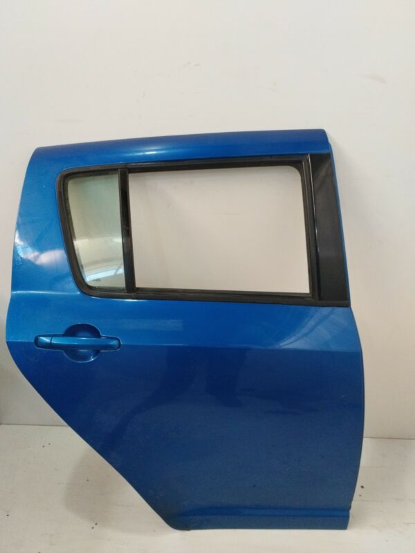 PUERTA TRASERA DERECHA SUZUKI SWIFT BERLINA (MZ) GL (5-ptas.) DIESEL Motor 1,3 Ltr.  69 CV  [2005 - 2012] 5 Puertas
