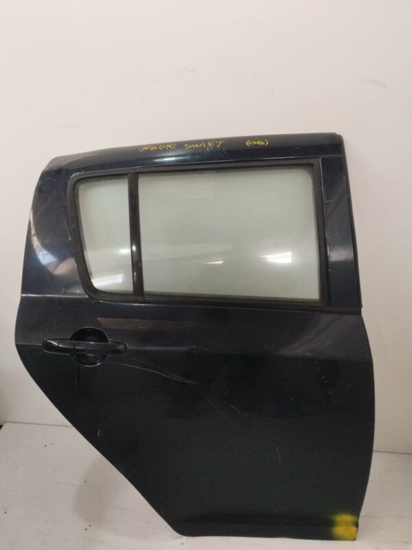 PUERTA TRASERA DERECHA SUZUKI SWIFT BERLINA (MZ) GL (5-ptas.) DIESEL Motor 1,3 Ltr.  69 CV  [2005 - 2012] 5 Puertas