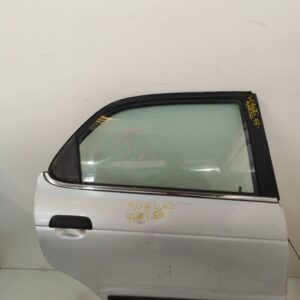 PUERTA TRASERA DERECHA SUZUKI BALENO BERLINA SY (EG) 1.6 GLX (4-ptas.) NAFTA Motor 1,6 Ltr.  97 CV  [1995 - 2001] 4 Puertas